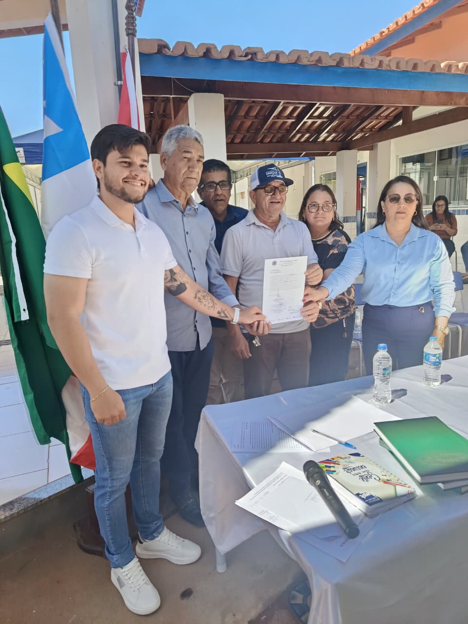 Pindaí assina ordem de serviço para reforma e ampliação do Centro Educacional Prefeito Francisco Teixeira Cotrim