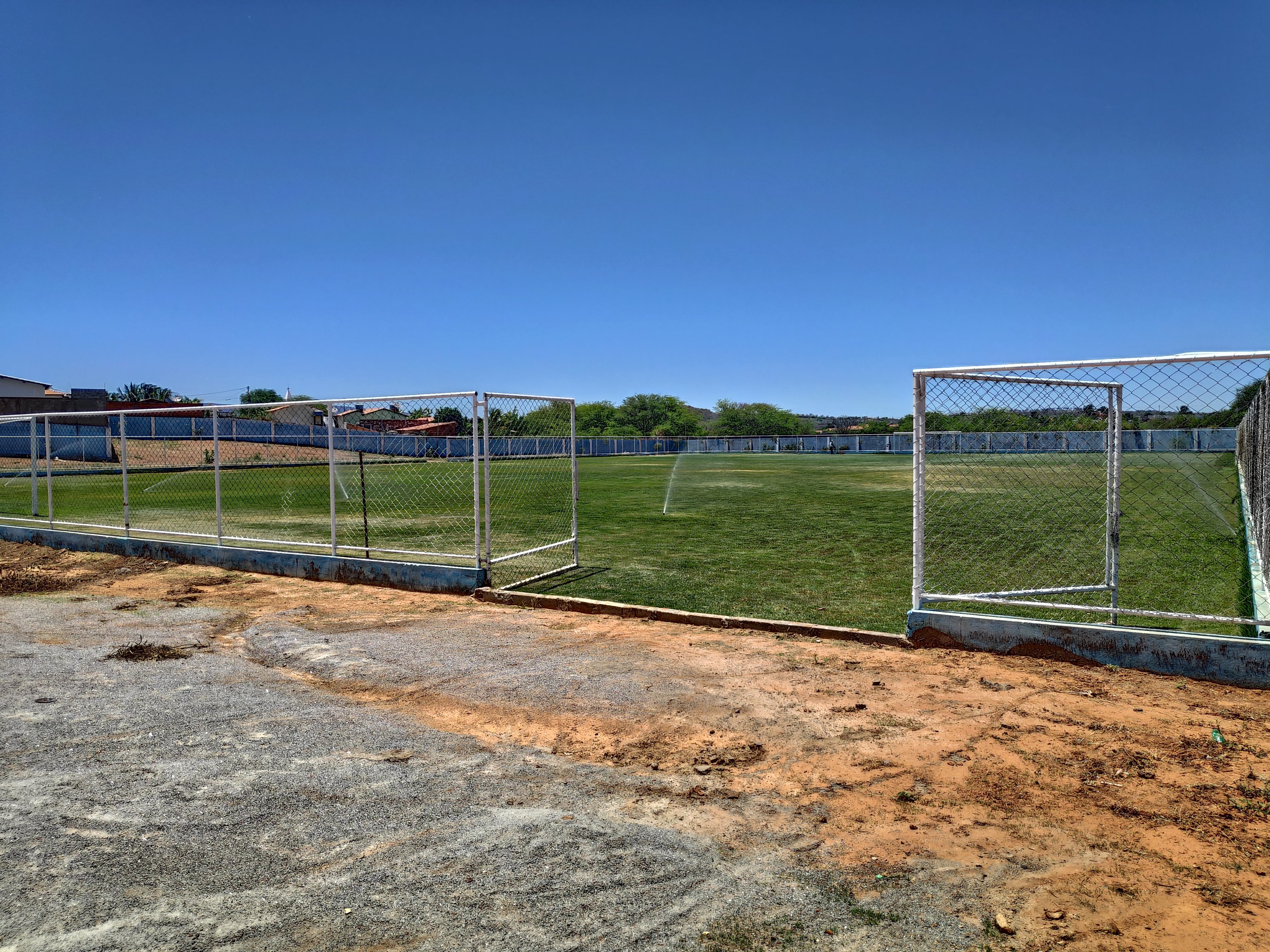ESTÁDIO MUNICIPAL MATEUS LEÃO